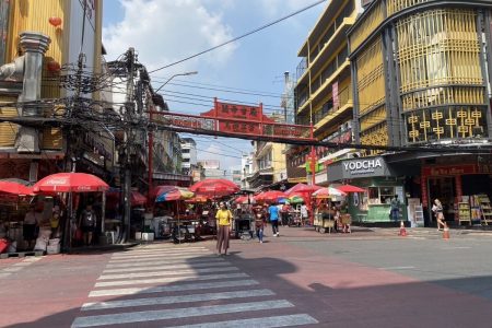 Food tour through the oldest Chinatown in the World “Bangkok China town”